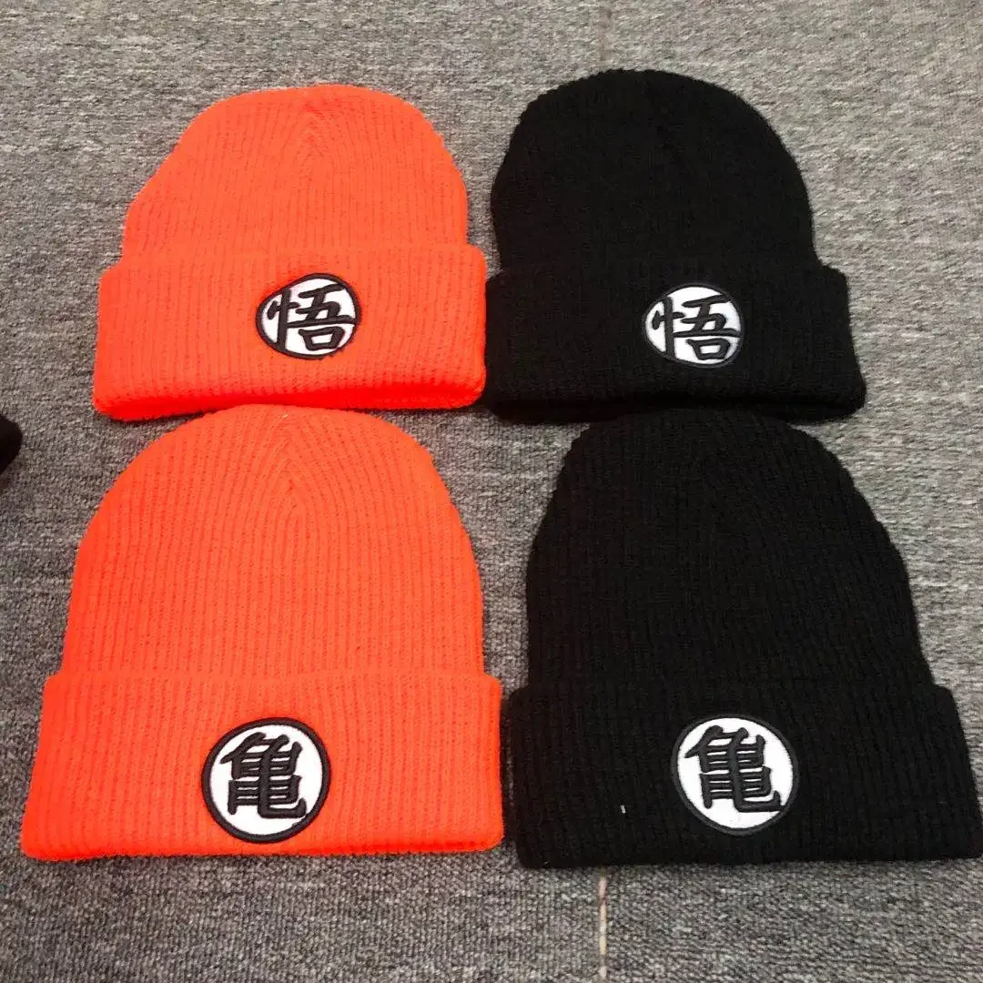 Dragon Ball Embroidery Anime C - Beanie Cuffed Knit recensione e prezzo