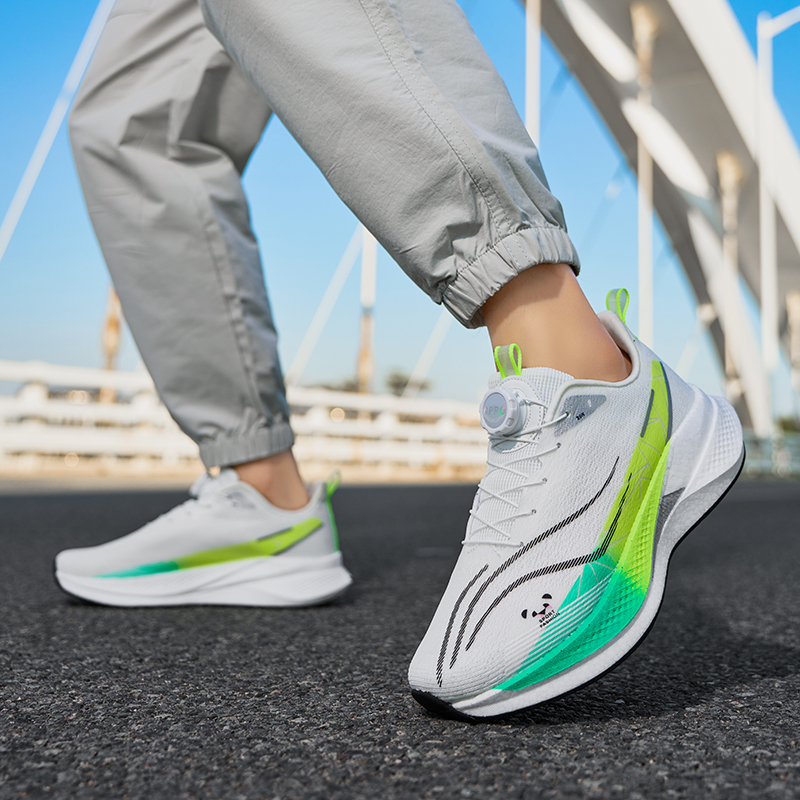 Carbon Plate Running Shoes Ult - Running Cap Lightweight recensione e prezzo